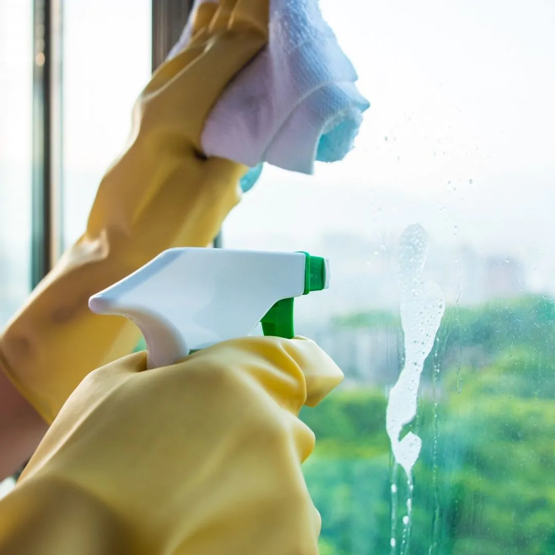 Quelle est la meilleure méthode pour nettoyer ses vitres ?