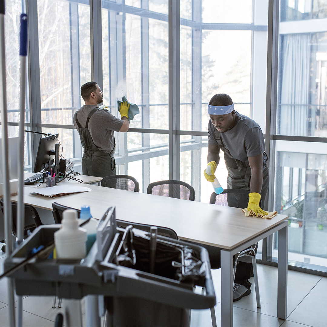 Comment nettoyer efficacement des bureaux d'entreprise ?